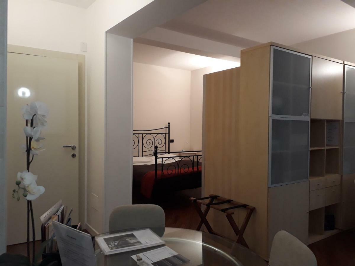 בולוניה Suite Del Borgo - Affittacamere - Guest House מראה חיצוני תמונה